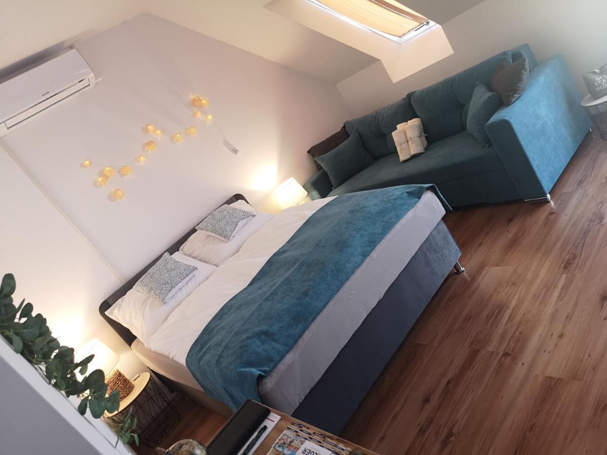 Orsika Hilltop Apartman Eger Eksteriør bilde