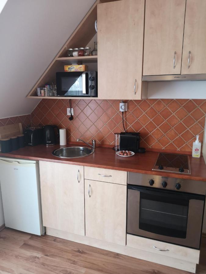 Orsika Hilltop Apartman Eger Eksteriør bilde