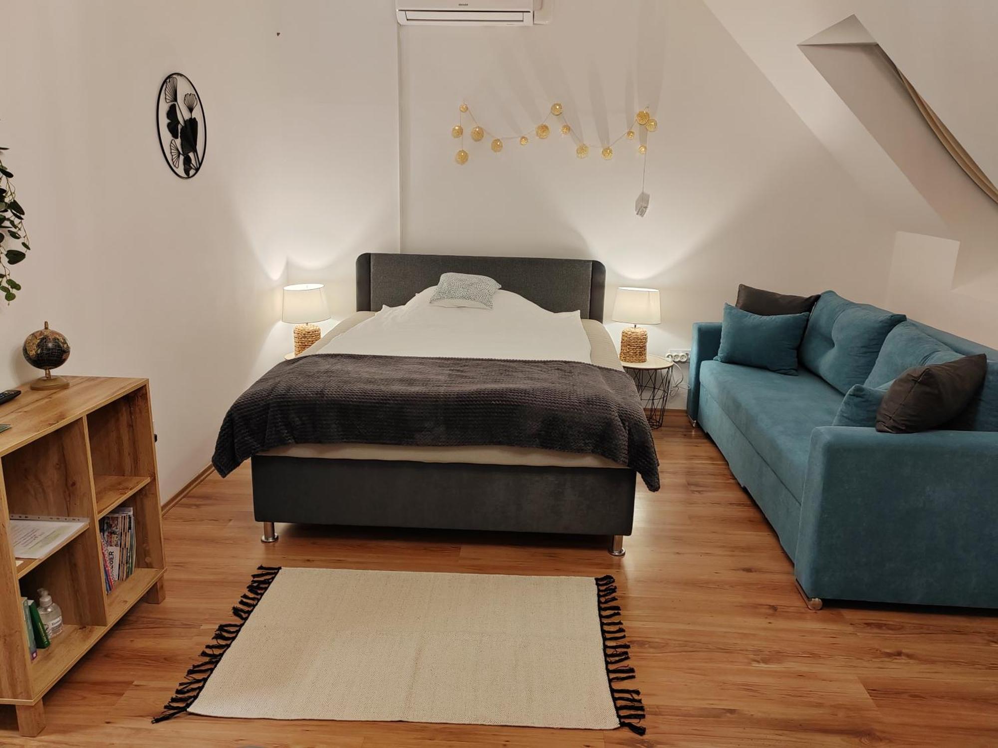 Orsika Hilltop Apartman Eger Eksteriør bilde